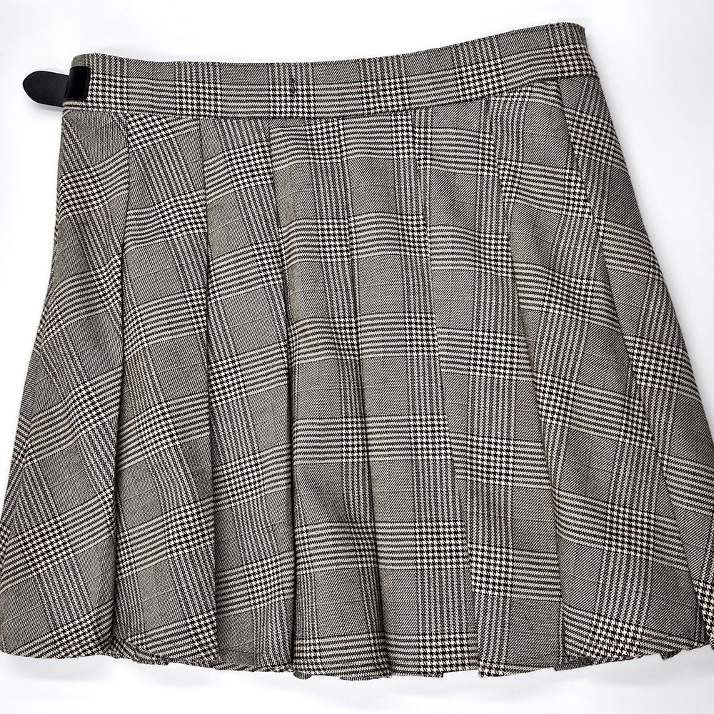 Forever 21 Skirt Juniors Medium Brown Plaid‎ School Girl Tennis Pleated Buckle - Picture 2 of 4